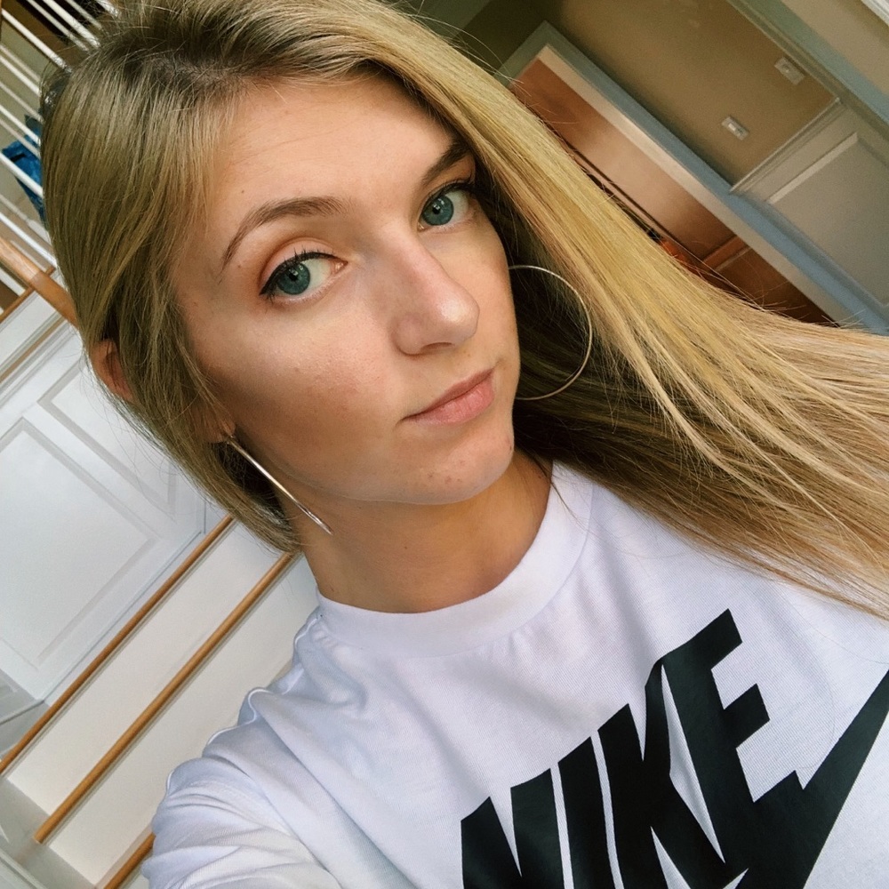 Meet your Posher, Ariana
